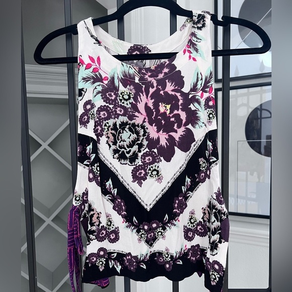 Free People Lotus Blossom Sleeveless Top - Picture 1 of 6